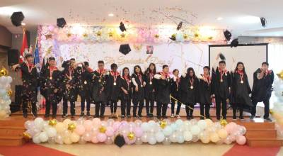 Acara Graduation Saint Monica Kelapa Gading